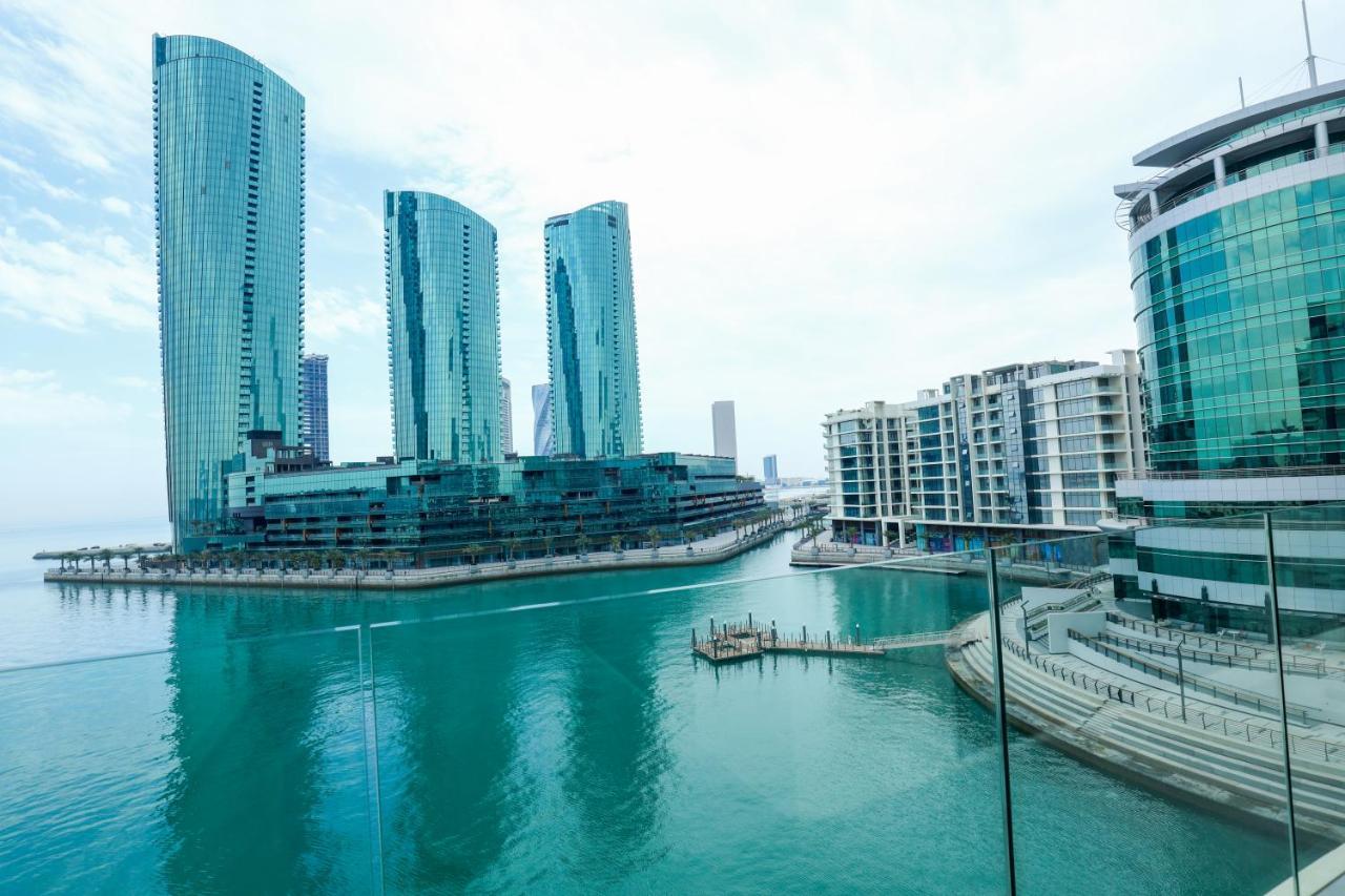 Hotel Charthouse Bahrain Manama Exterior foto The residential complex of Al Bandar