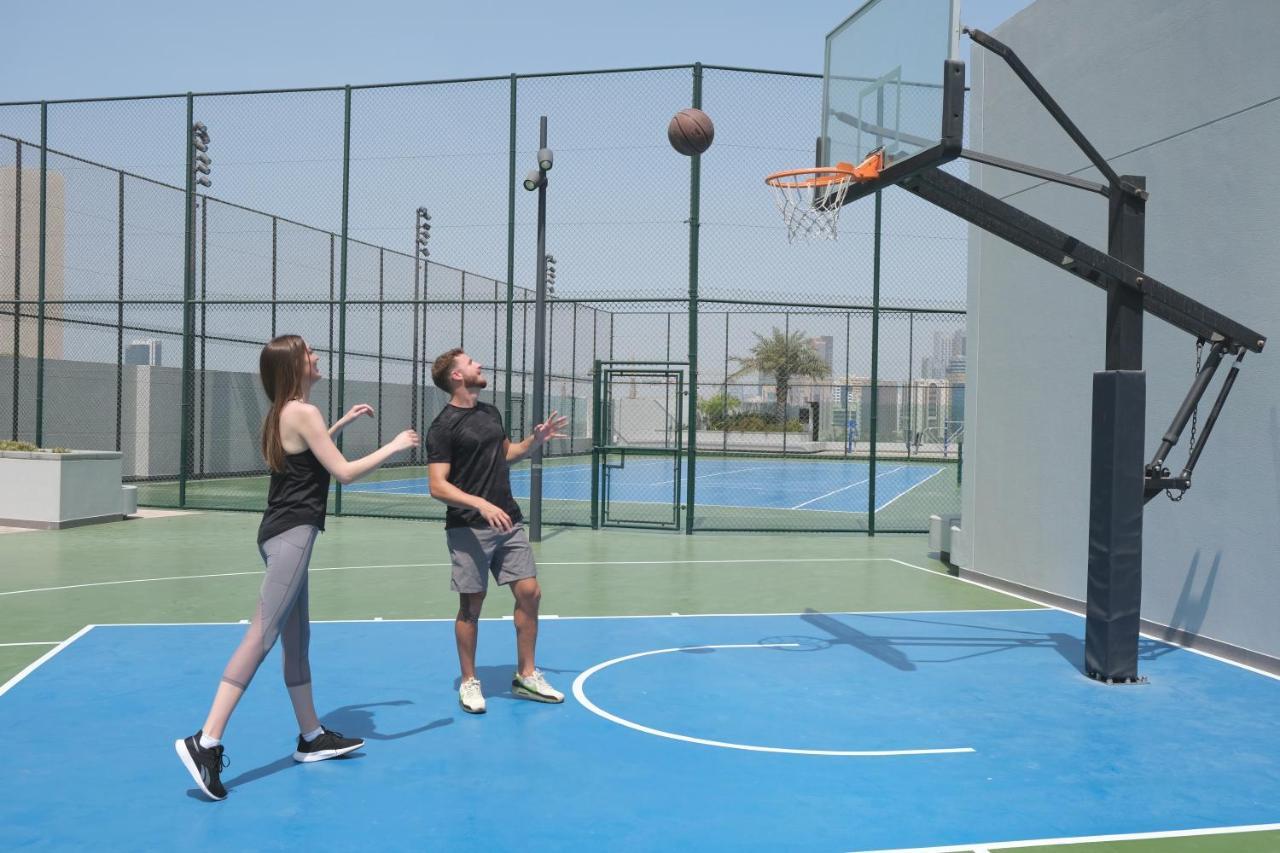 Hotel Charthouse Bahrain Manama Exterior foto Basketball at the Dubai Sports Hub